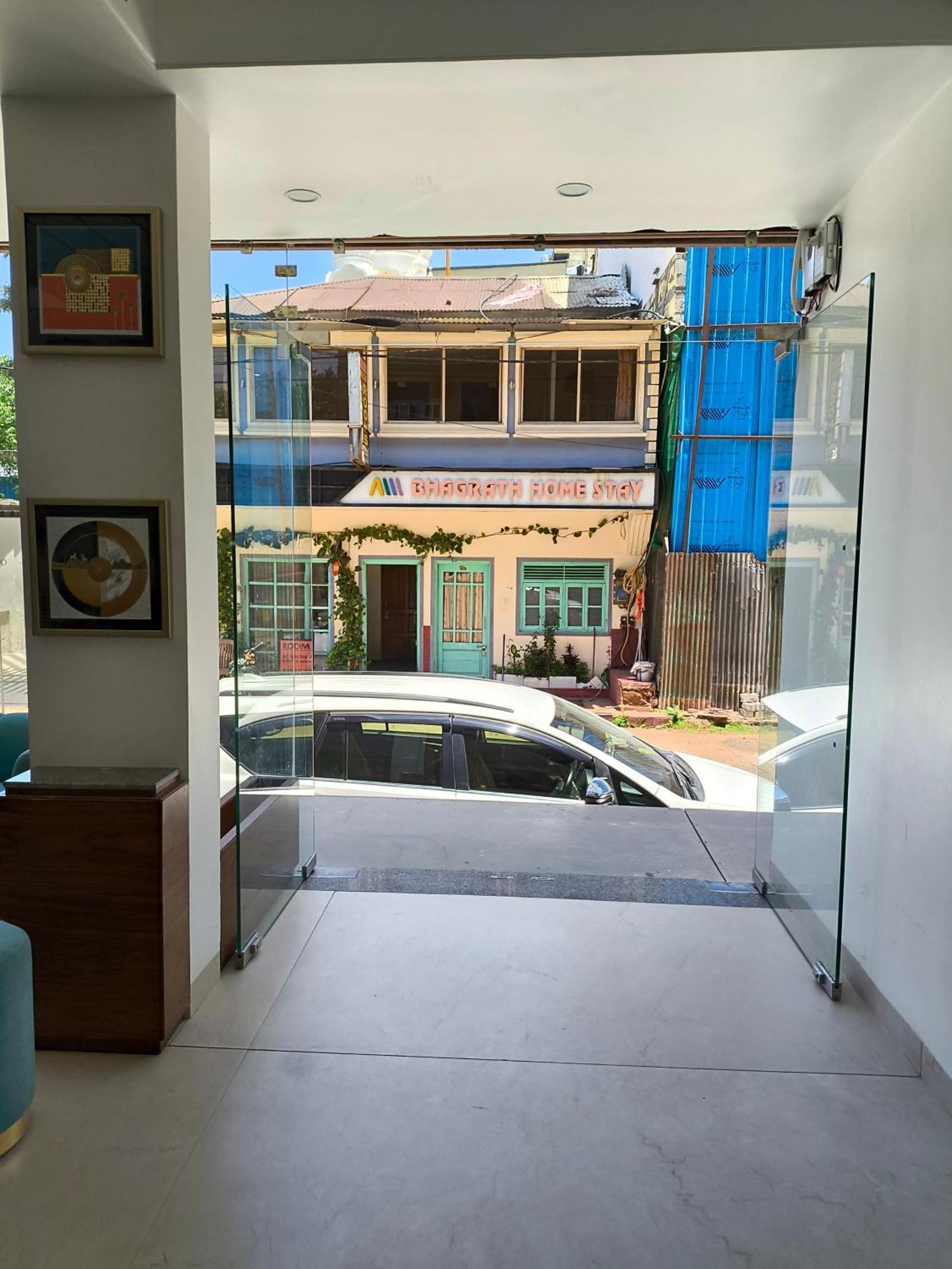 Hotel Divine Peak Pachmarhi ภายนอก รูปภาพ